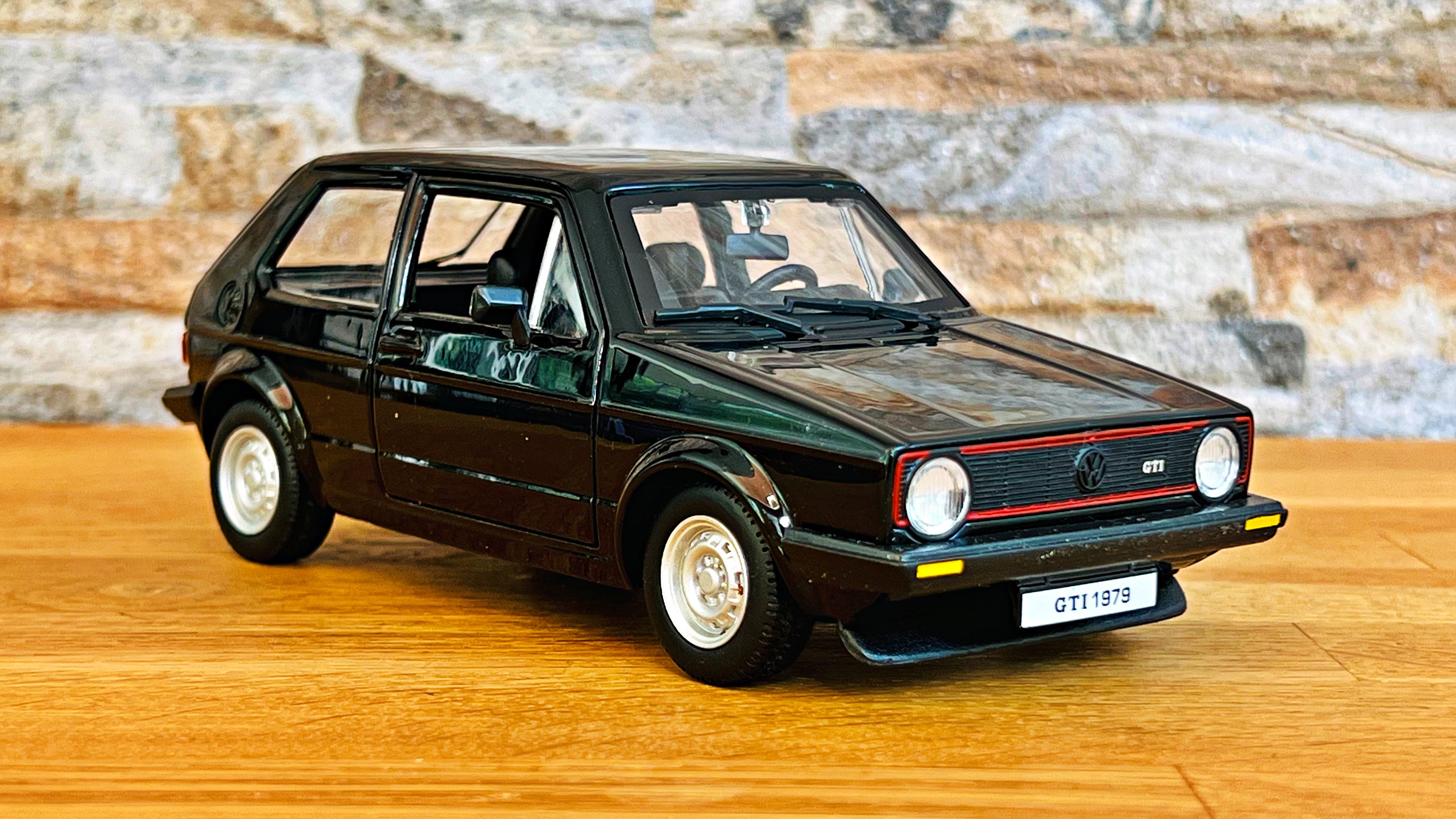 フォルクスワーゲン ゴルフ Mk1 GTİ 1979 | ヴィンテージ モデルカー