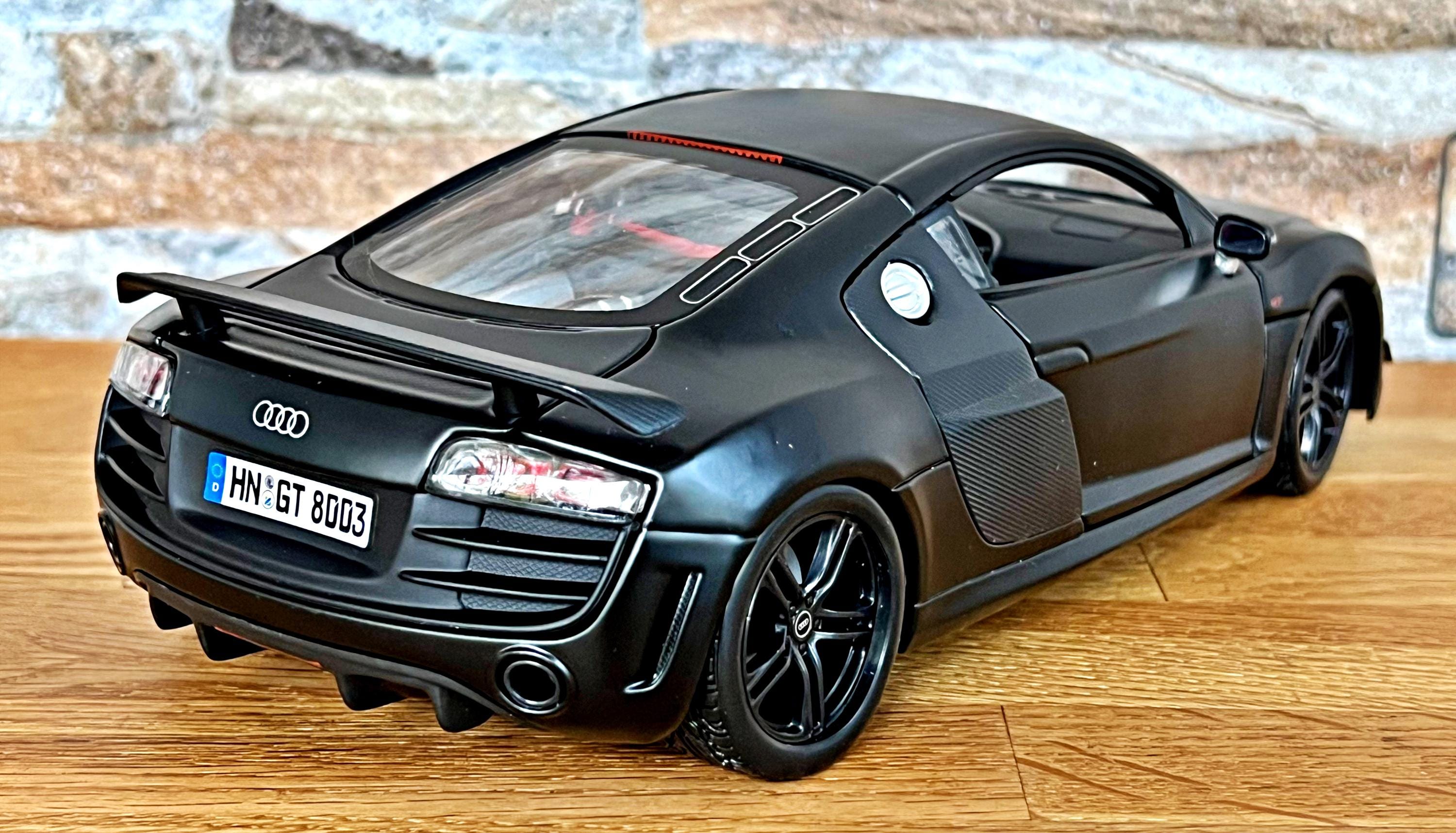 Audi R8 GT, Model Car, Diecast Car, 1/18 Scale Model Car