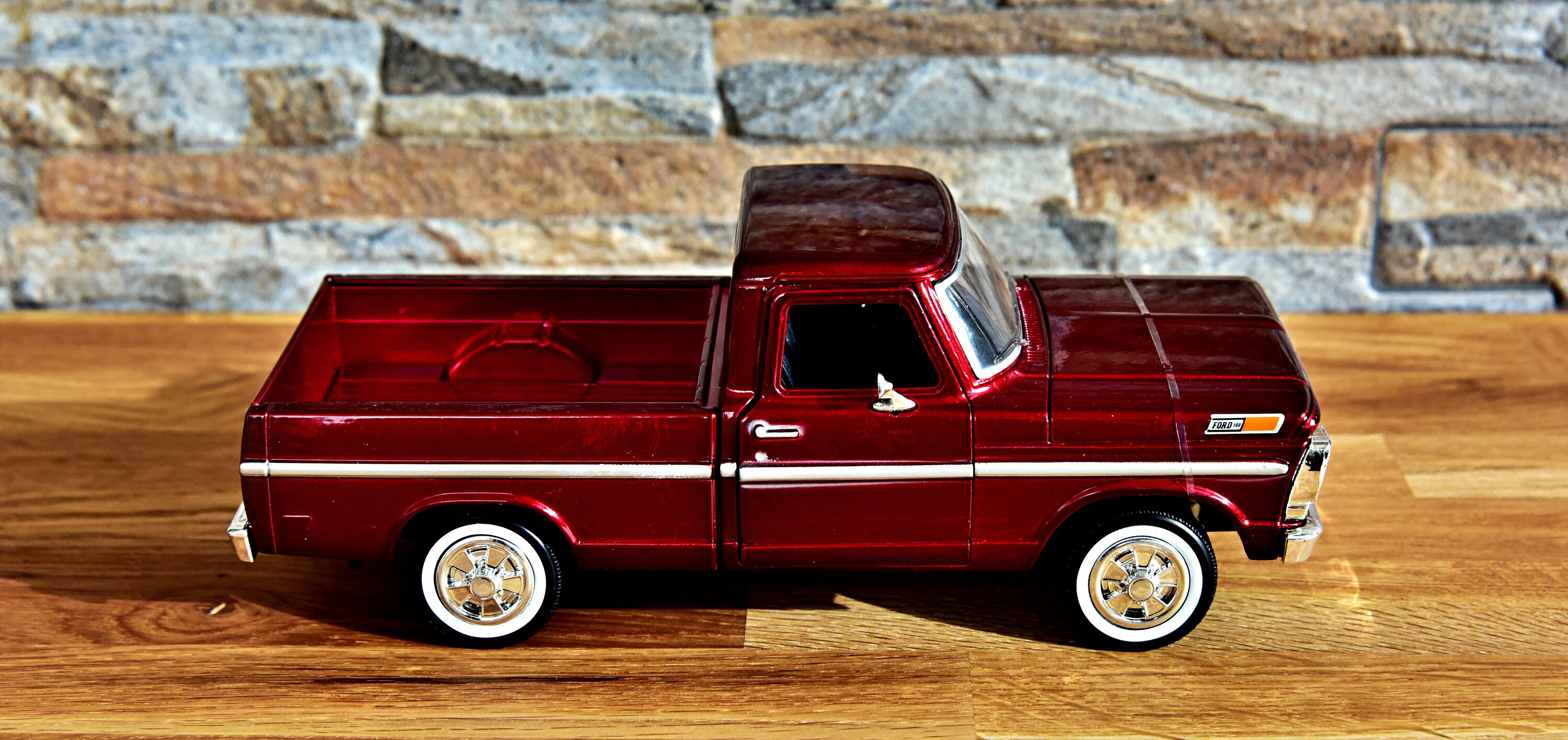 Ford Pick Up 1969 – Miniature Greenlight 1/24, Collection Neuve