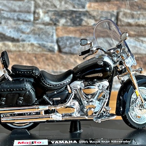 Yamaha 2001 Road Star Silverado, scale 1/18 Diecast Model motorcycle, 1:18 die cast, die cast model motorcycle, Yamaha, Special Edition