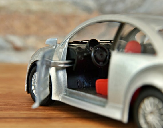 フォルクスワーゲン ニュービートル RSİ | モデルカー | 1/32