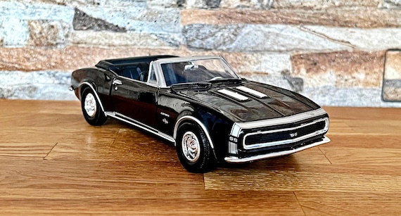Chevy Camaro SS 1967 | Model Car | Diecast Car | 1:24 Scale Model