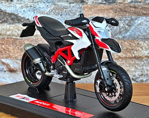 Ducati Hypermotard SP, Scale 1/18 Model Motorcycle, Diecast