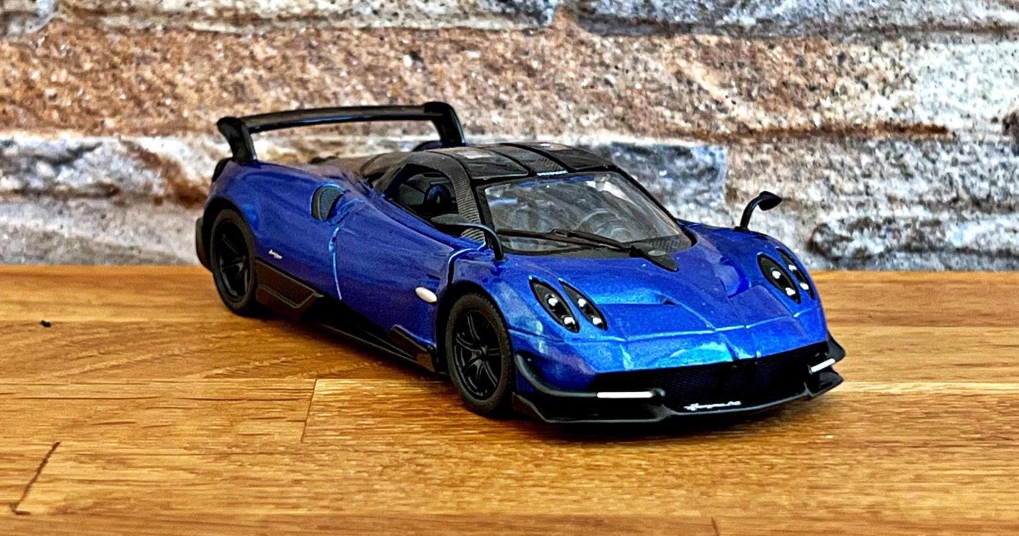 パガーニ ウアイラ BC 2016 | モデルカー | 1/38 ダイキャストカー | 1 