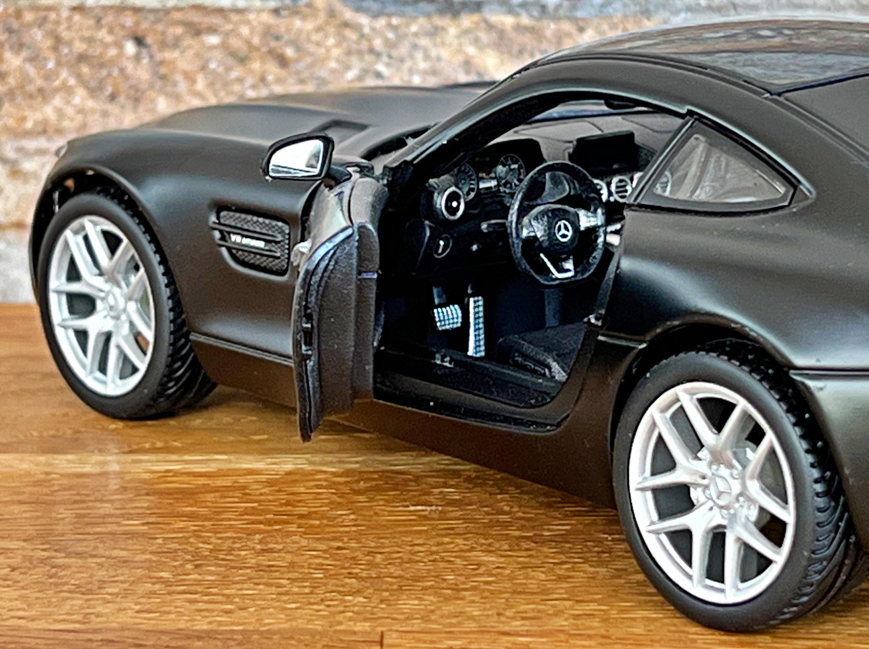 Mercedes Benz AMG GT, 1/24 Scale Model Car, Mercedes Benz Diecast