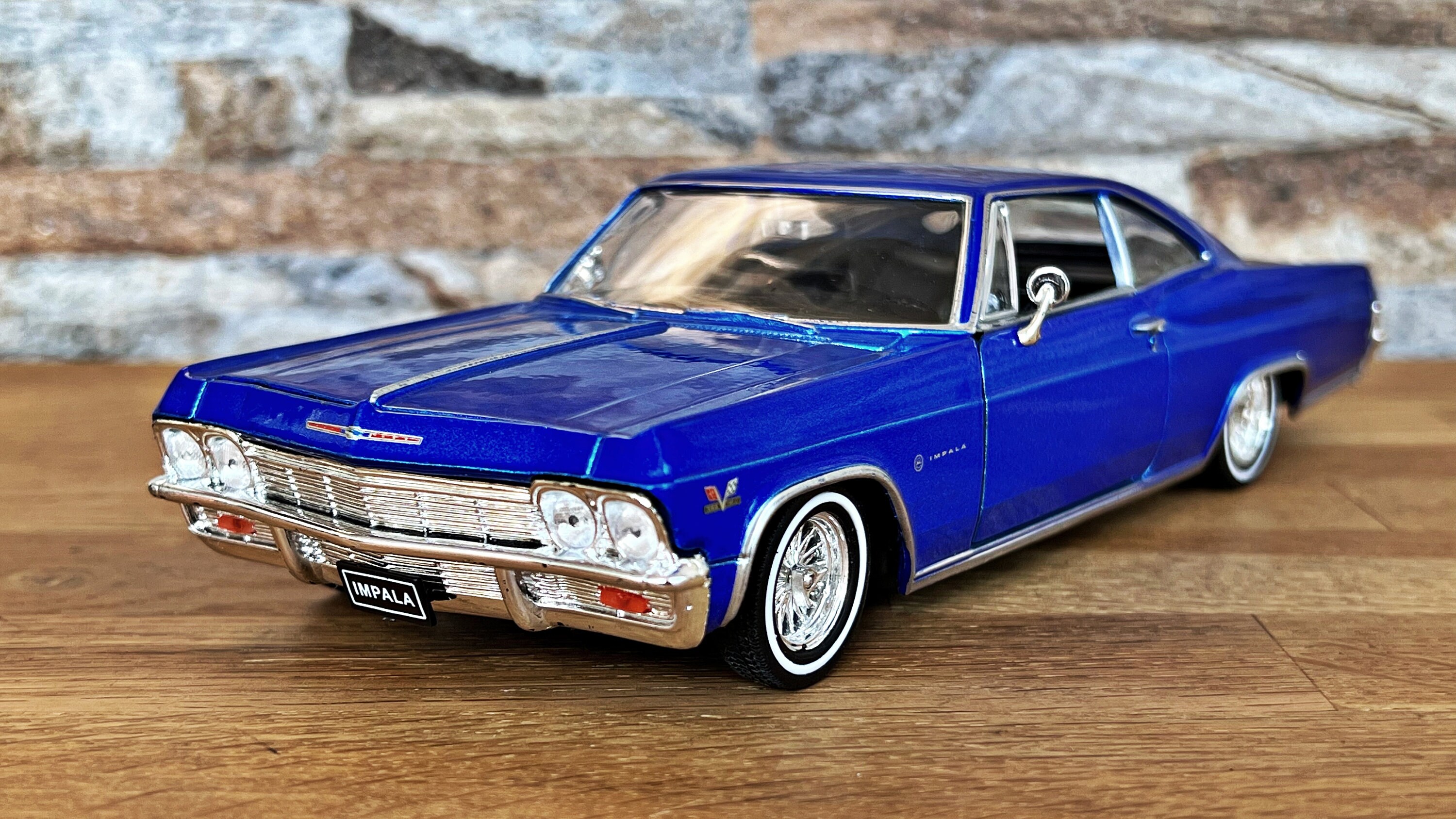 1965 シボレー インパラ SS 396 | モデルカー | 1/24 ダイキャストカー 