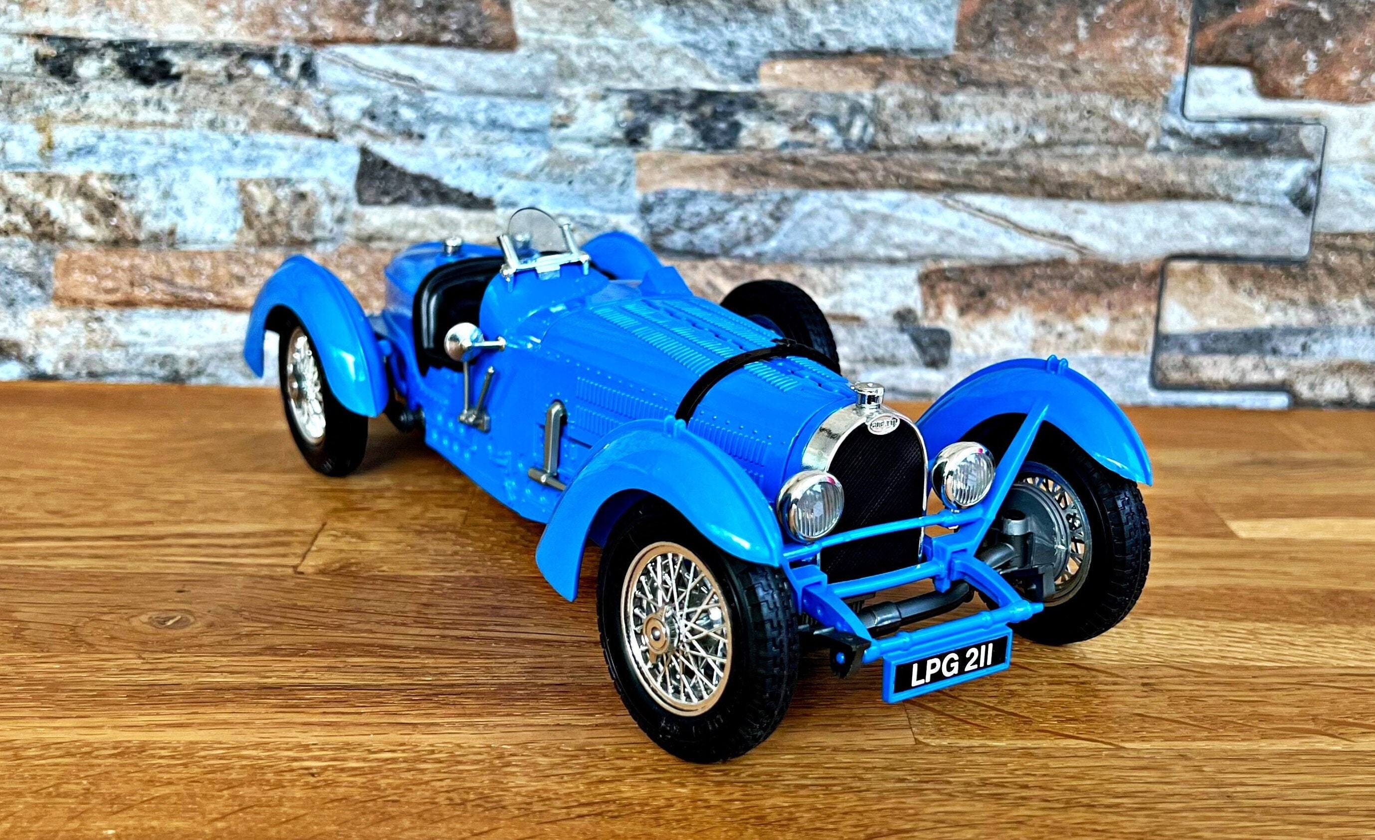 メタルモデル『ブガッティ　TYPE59 1934』1/18　burago　美品 ブガッティ タイプ 59 1934、ヴィンテージ モデルカー、1&frasl;18 ダイ