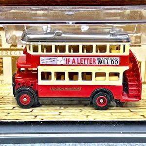 1932 AEC Regent Double Decker Bus, Limited Edition, Vintage diecast bus, scale model bus, Collection item, Classic Bus, die cast bus