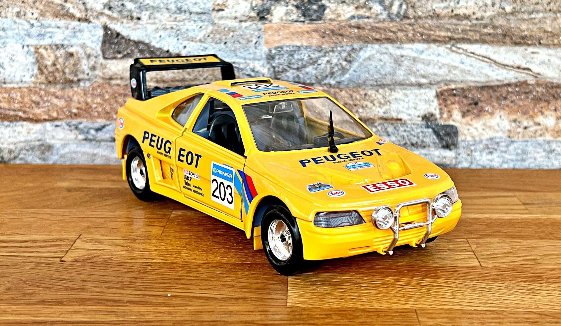 Peugeot 405 Turbo 16 Raid | Vintage Model Car | Scale 1/24 Diecast