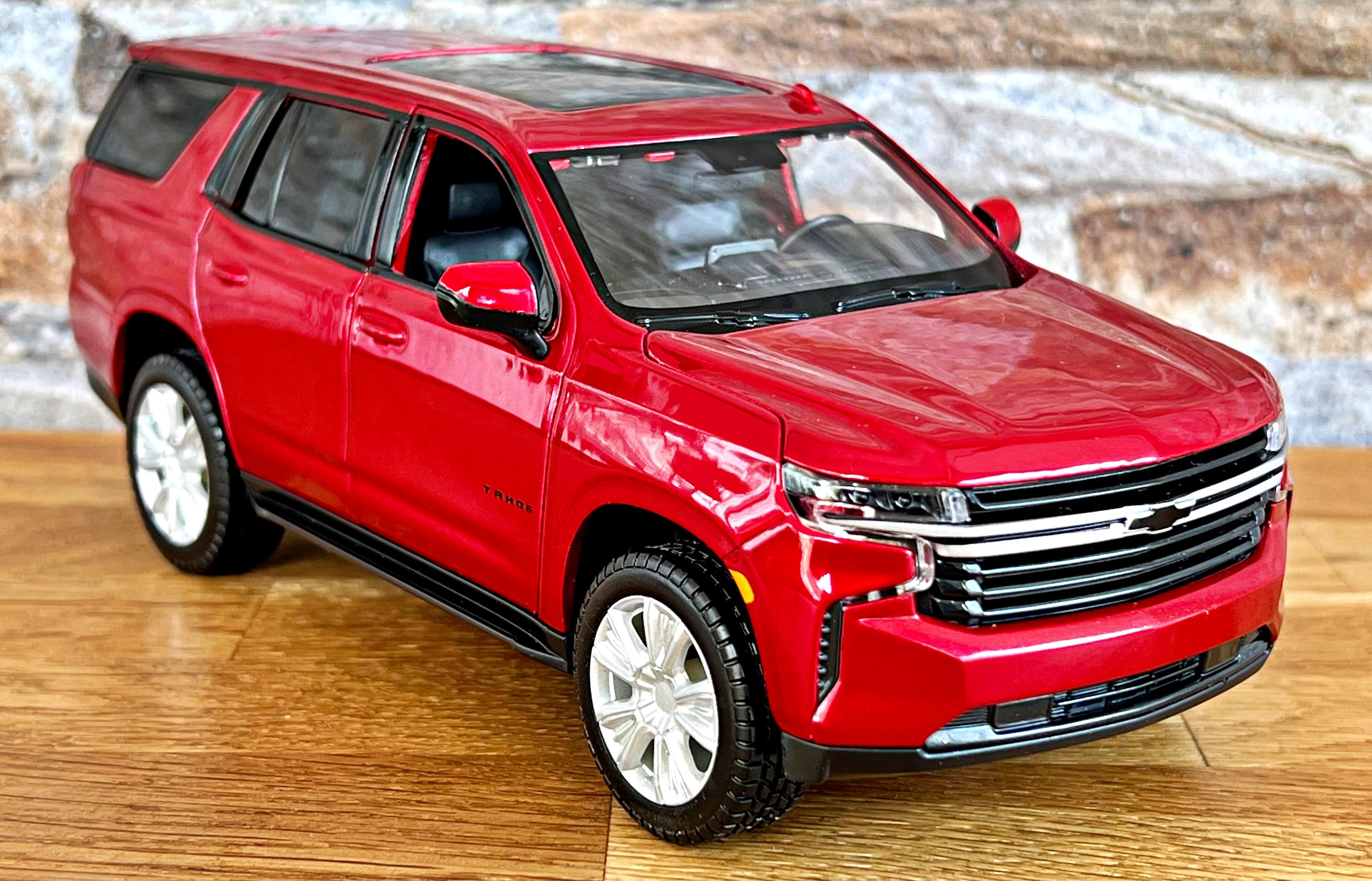 Modellino in miniatura Chevrolet Tahoe 1/64 Greenlight Z71 nero 2021 Modellino in miniatura Chevrolet Tahoe 1/64 Greenlight Z71 nero 2021