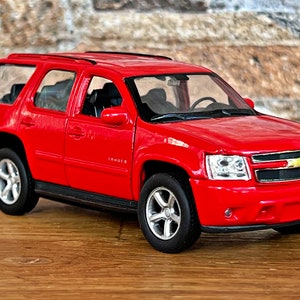 Chevrolet Tahoe 2008 , Model car, 1/38 scale model car, Diecast car, Car model metal, 1/38 scale metal model car, 1/38 die cast car