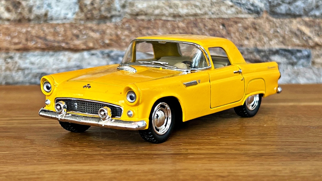 1955年型フォードサンダーバード ダイキャストモデル il_1080xN.4678042169_34gg.jpg