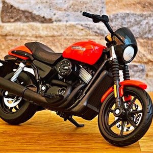 Collectible Toy Maisto Bikes Kawasaki, BMW Gendarmerie, Triumph 600,  Detailed Motorcycles 