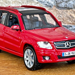 Mercedes Benz GLK 350  | 1/32 scale diecast car | car model | Die cast car | collectible item | 1/32 model car | Mercedes Benz Diecast