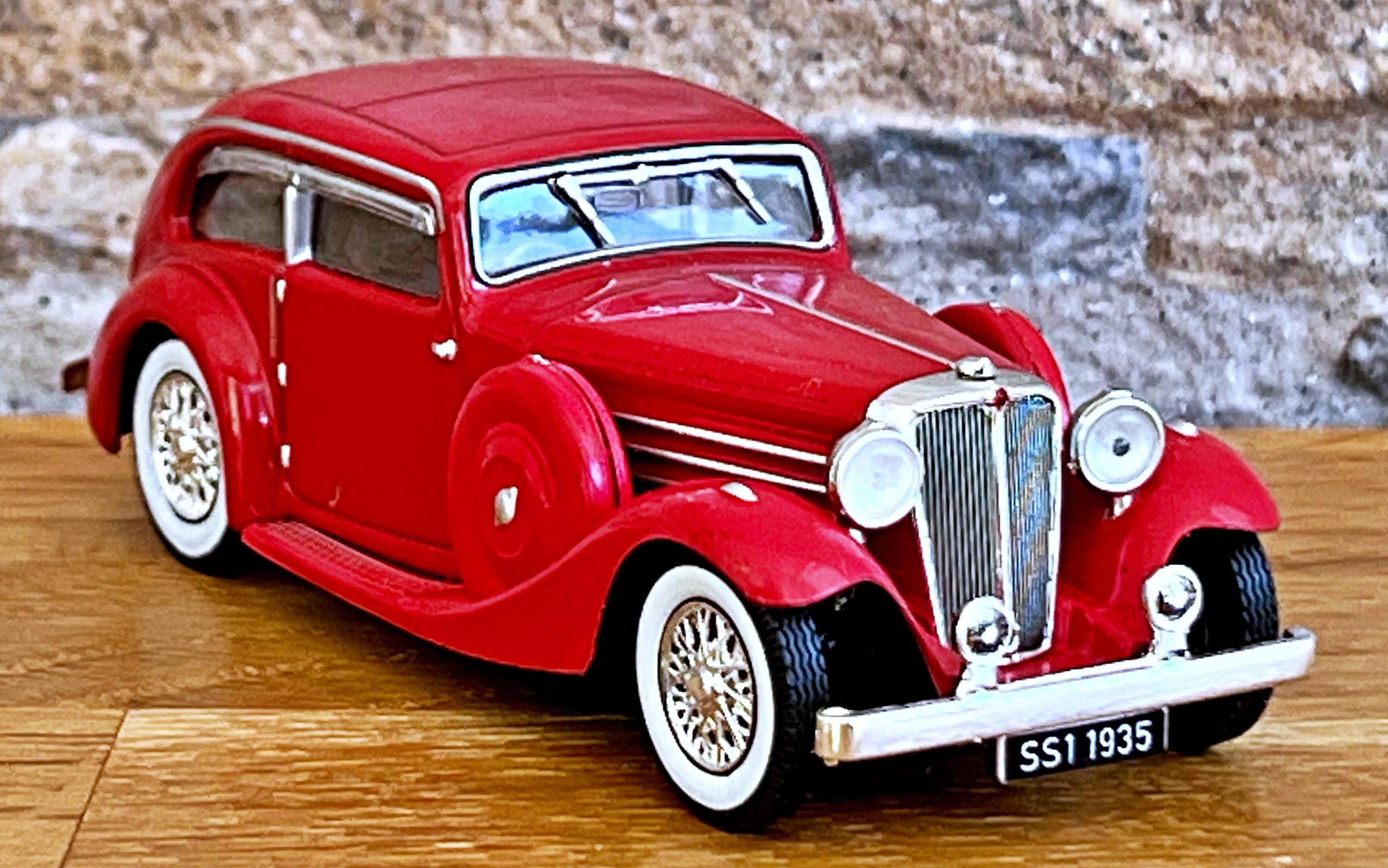 【値下げ】Jaguar SS1 ミニカー 赤色 箱付き Price Reduced] Jaguar SS1 Miniature Car, Red, with Box