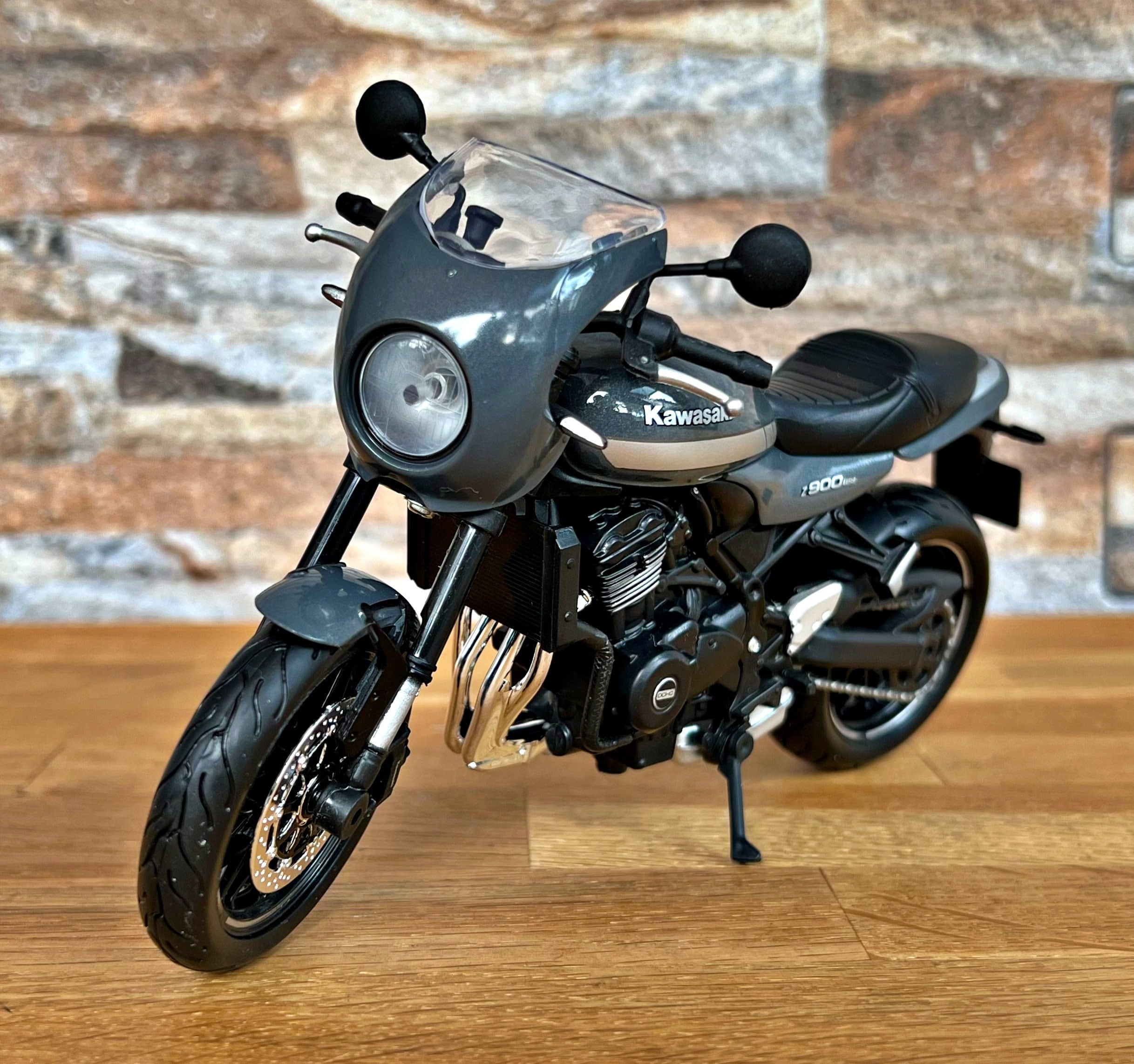 Kawasaki Z900RS Cafe Diecast Motorcycle, 1/12 Scale Model , Z 900