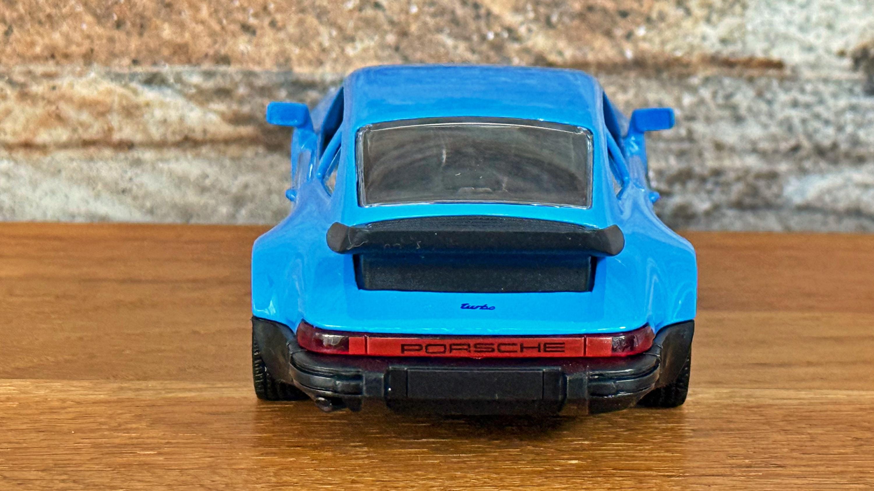 ポルシェ 911 ターボ 3.3 | 1/36スケール モデルカー | ダイキャスト