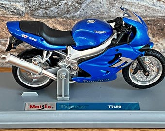 トライアンフ TT600、スケール 1/18 ダイキャスト バイク、1/18 ダイ