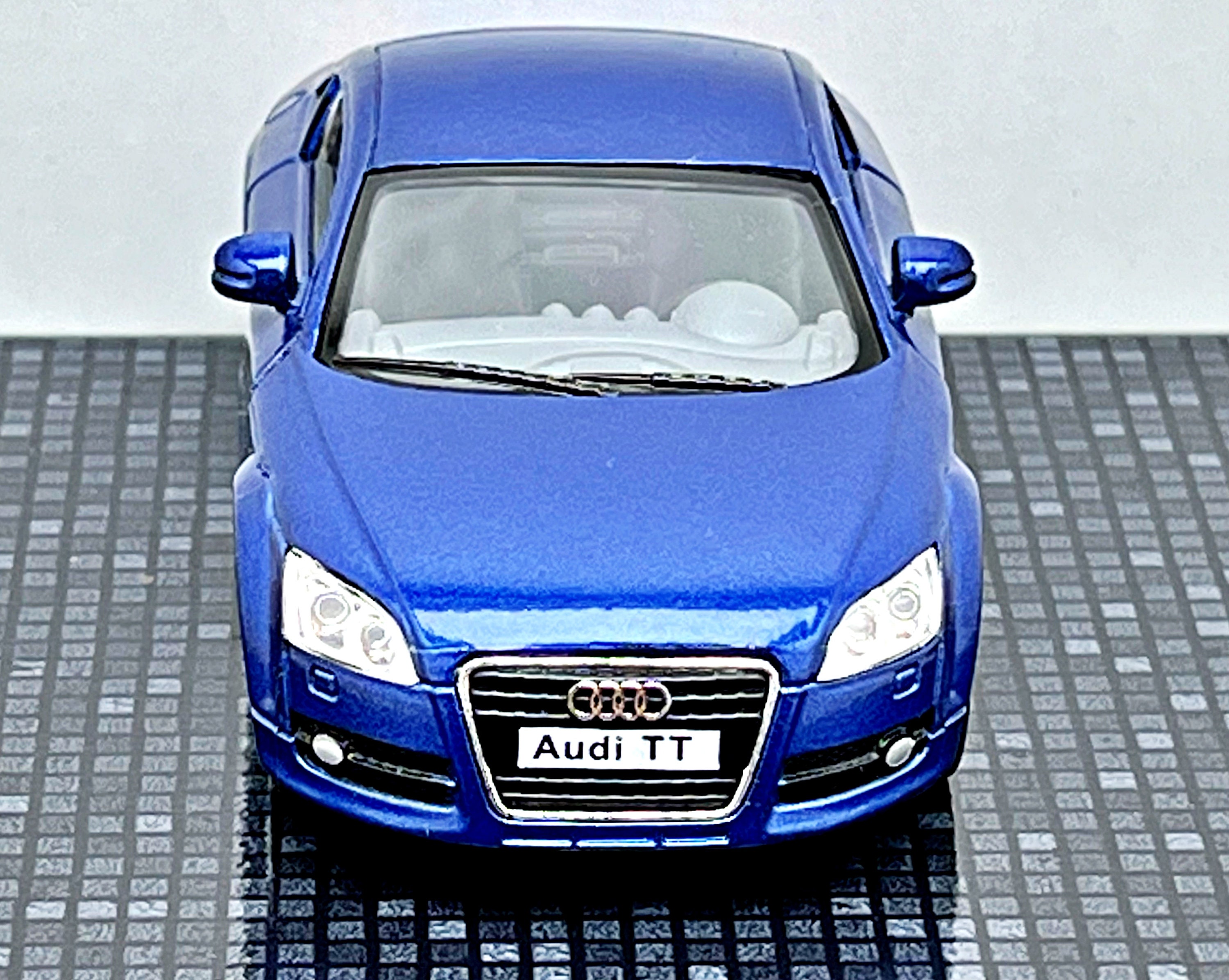Herpa Voiture Miniature Audi TT Coupé Bleu Arabe/Effet Cristal - Échelle 1:87 Made In Germany
