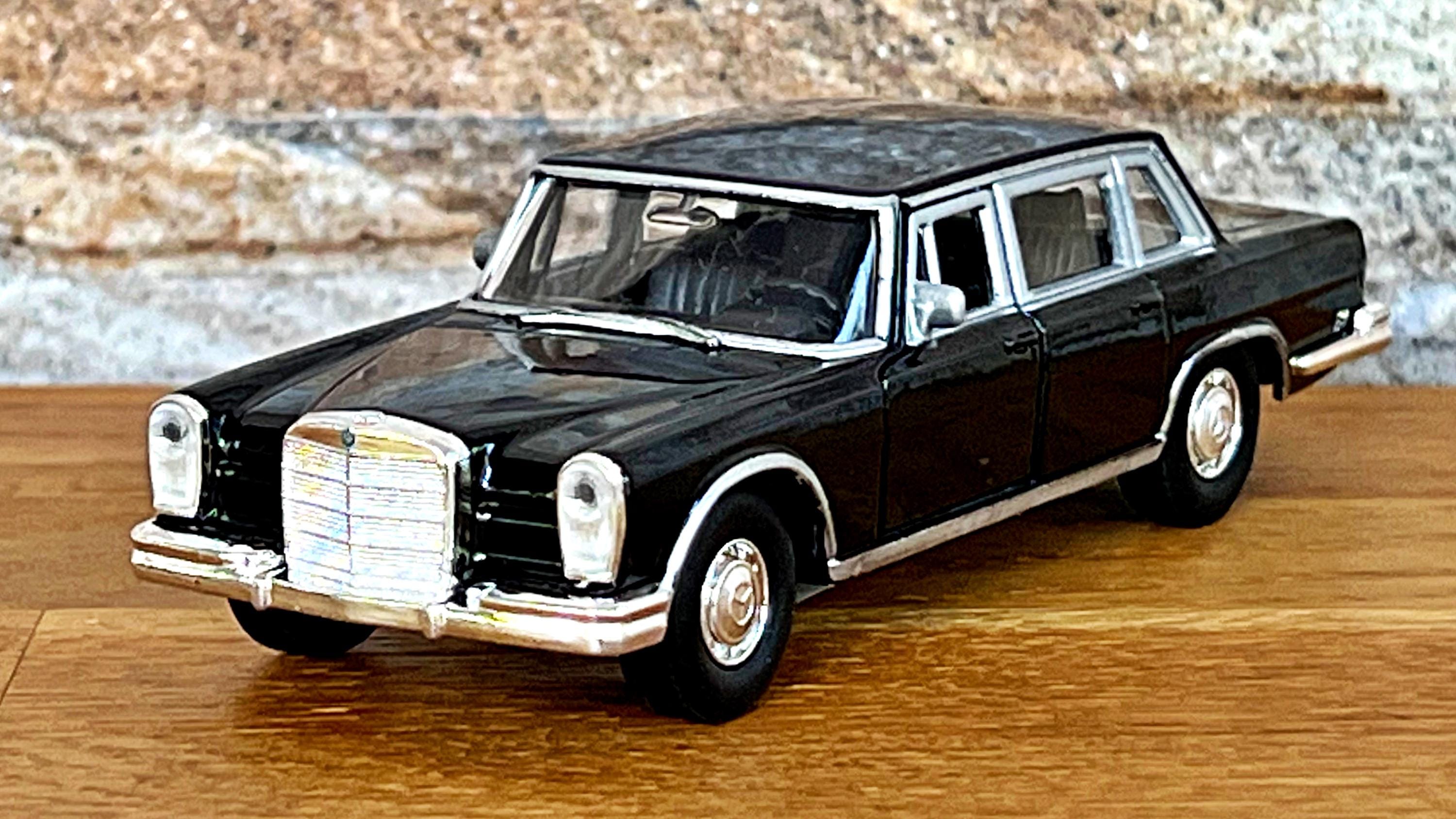 Mercedes Benz 600 1963 , Vintage Model Car , Diecast Car, 1/36