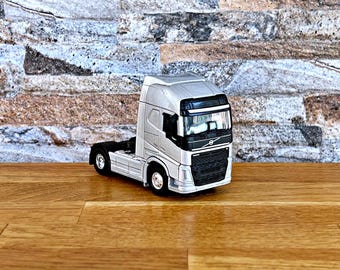 Volvo FH | Diecast Car | Model Car | 1/64 Scale Model Truck | Die