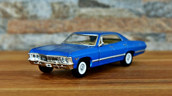 シボレー インパラ 1967 | モデルカー | 1/43 ダイキャストカー | 1:43