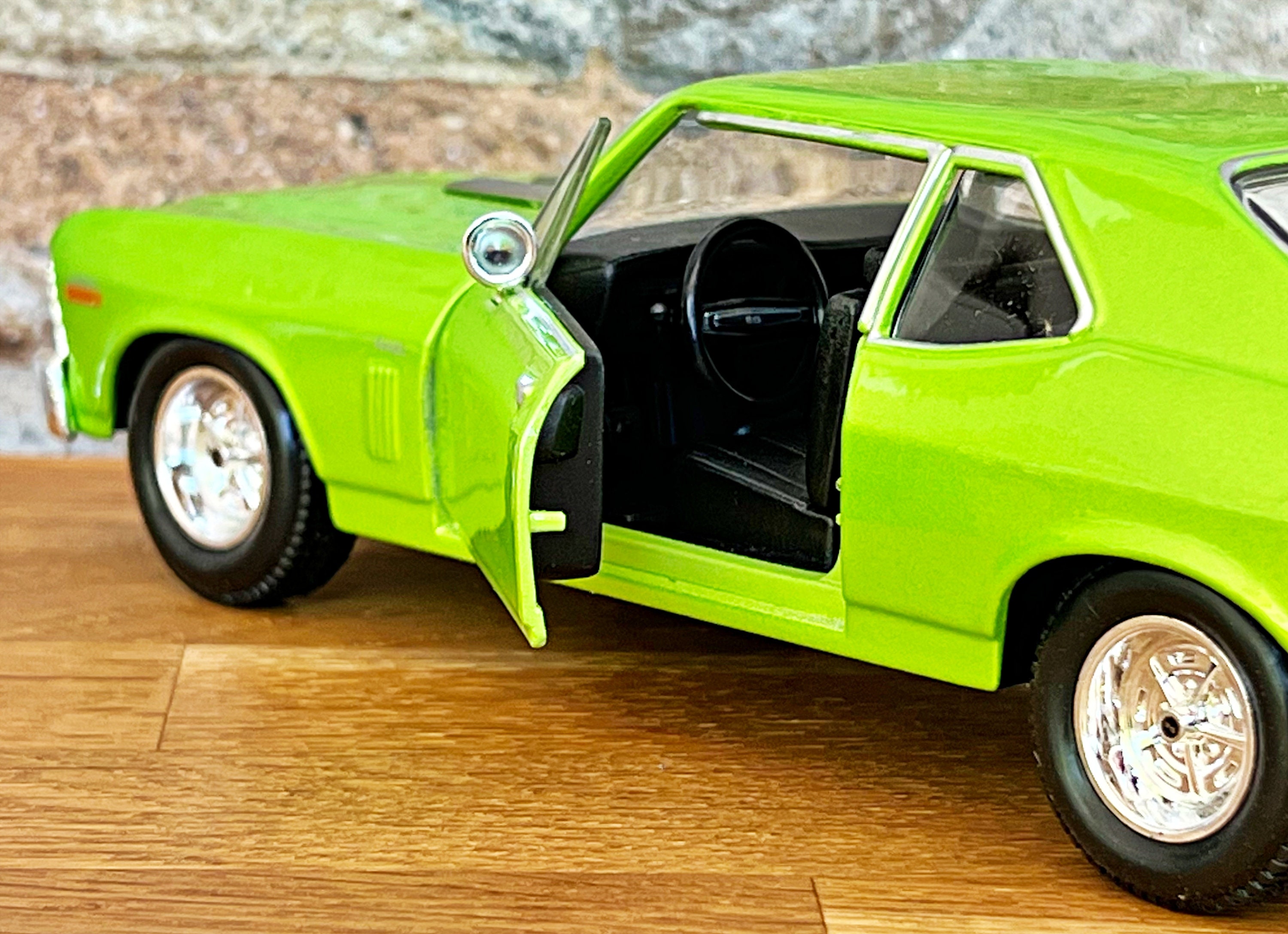 Chevrolet Nova SS 1970, 1/24 Scale Model Car, Diecast Car Model