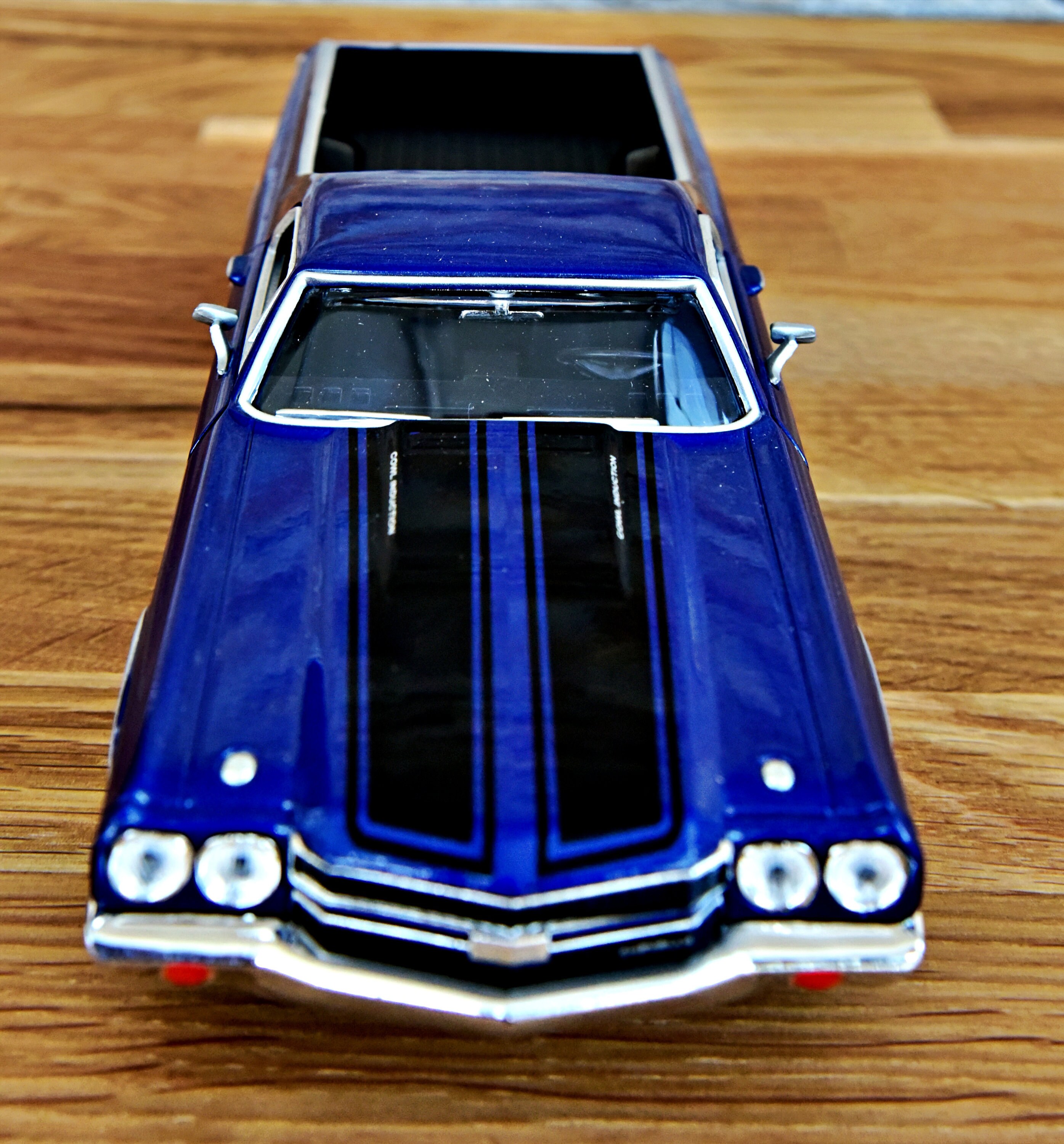 1/18　ウェリー　1970　シボレー　エルカミーノSS396　ブラック/ホワイトストライプ　１円スタートの売り切り！ 高品質，HOT 1円〜 WELLY 1⁄18 1970 シボレー エルカミーノ SS 396