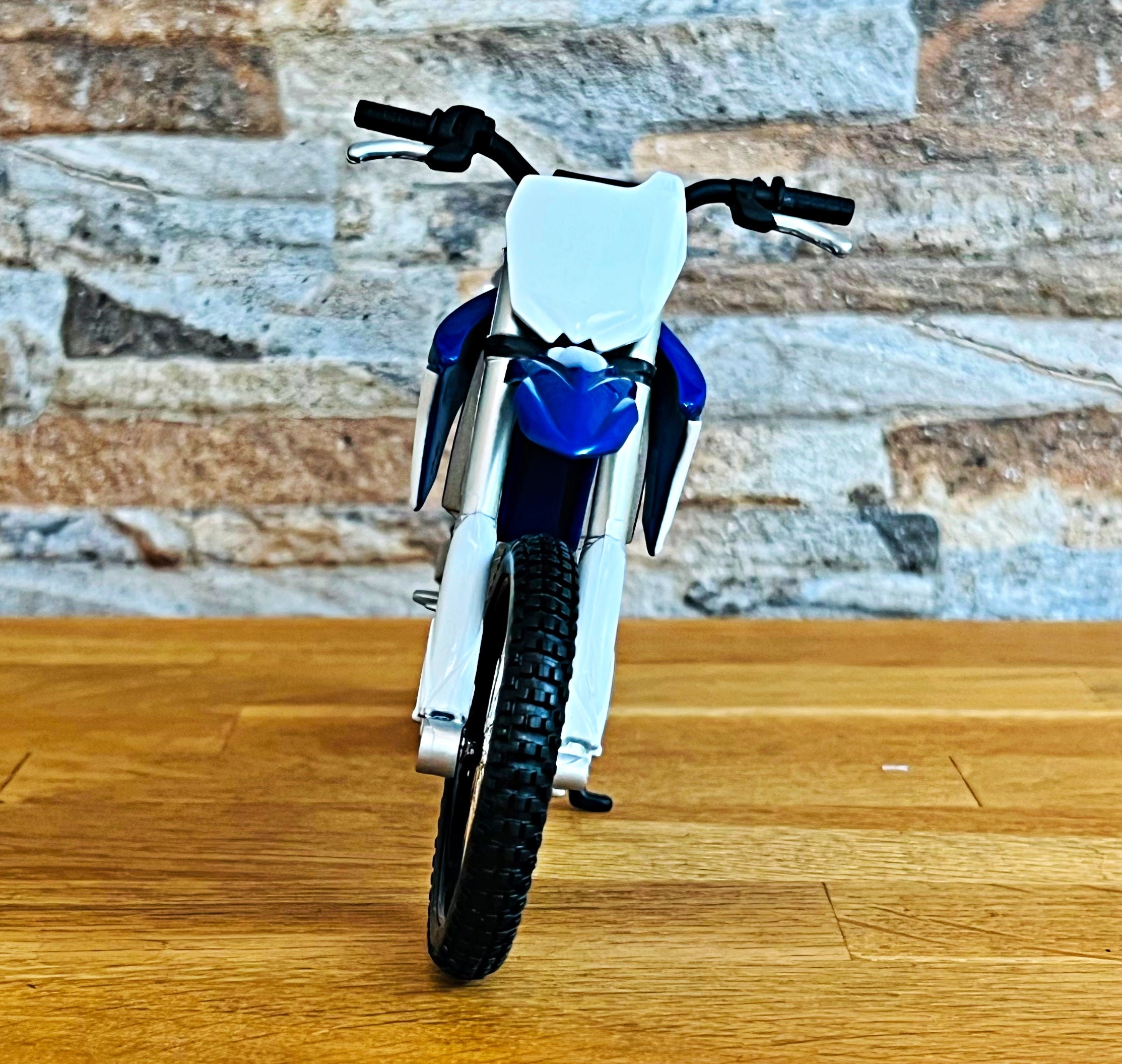 ヤマハ YZ450F ダイキャストモデルバイク、1/12スケール、マイスト