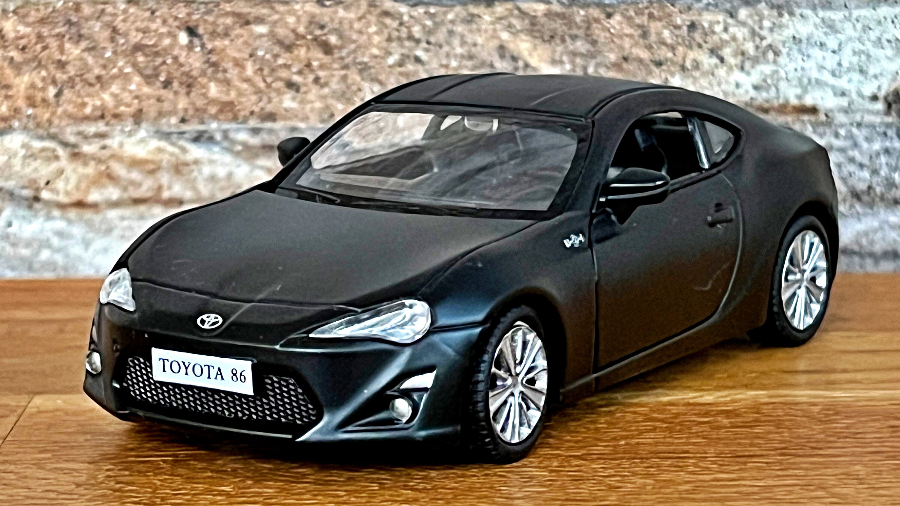 TOYOTA 86 ミニカー ブラック ケース付き 1/64 Kyosho 2016 Toyota 86 GT (Black) Car Model Limited