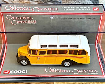 Vintage London Transport Double Decker Bus: 1/76 Scale Diecast