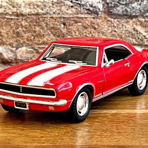Chevrolet Camaro Z28 1967 | Diecast car | 1/37 scale model car | vintage model car | car model | Collectible item | Camaro Z 28 | 60&#39;s