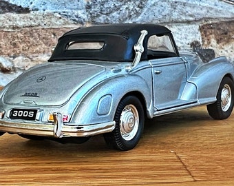 メルセデスベンツ 300S 1955 | 1/36 スケール ダイキャストカー | 古い