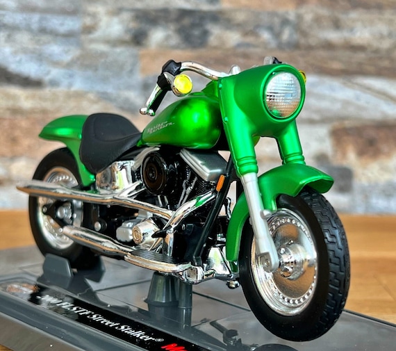 Harley-Davidson ストライダー Harley Davidson 2000 FLSTF Street Stalker | Scale 1/18 Diecast