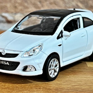 Modern Garaj Opel Astra, Corsa, Vectra Compatible Car Seat Cover