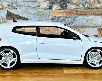 VW シロッコ R | モデルカー | ダイキャストカー | 1/24 スケール