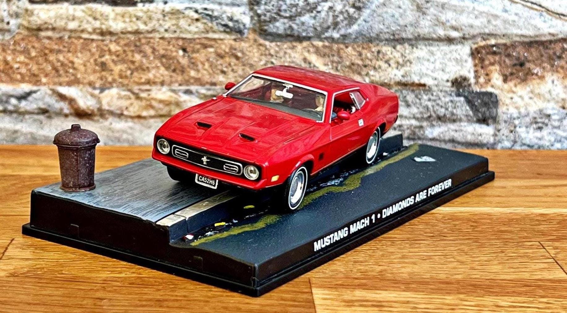 フォード マスタング マッハ1、007 ジェームズ ボンド