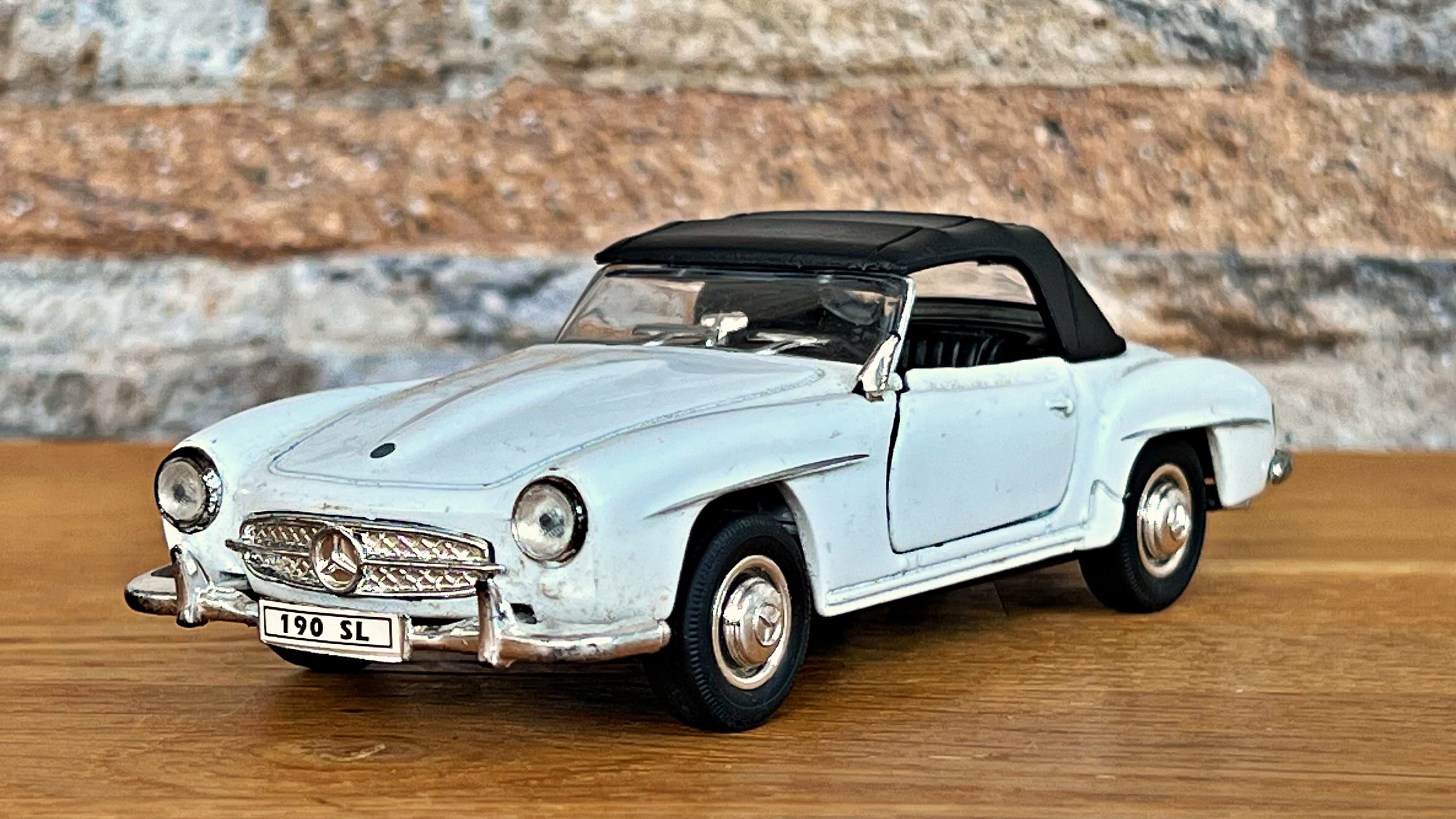 Maisto 1:18 Mercedes 190 SL 1955 (D'occasion) à Reconvilier pour CHF 20