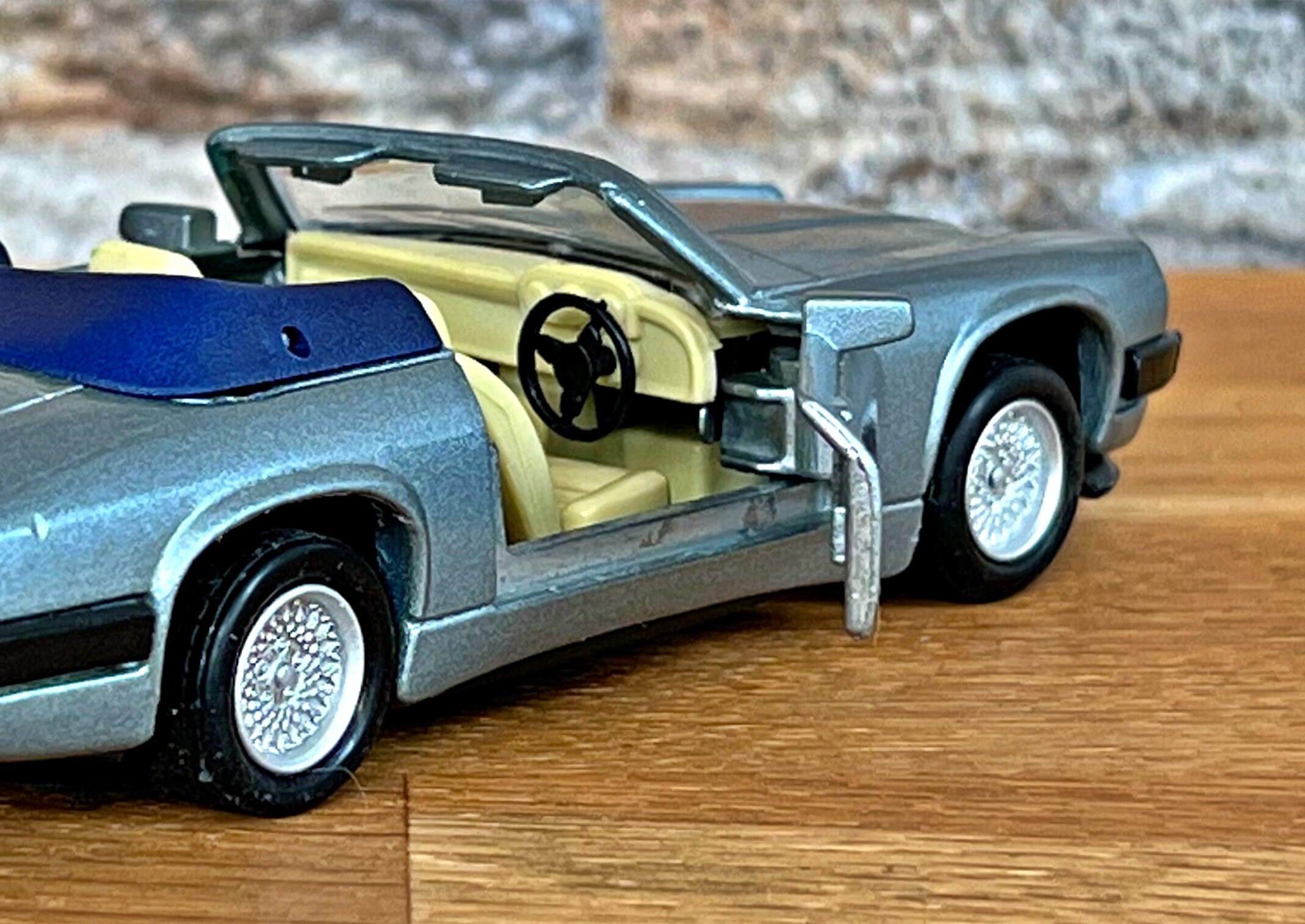 Jaguar XJS V12 Cabriolet 1989, Model Car , Vintage Car Model