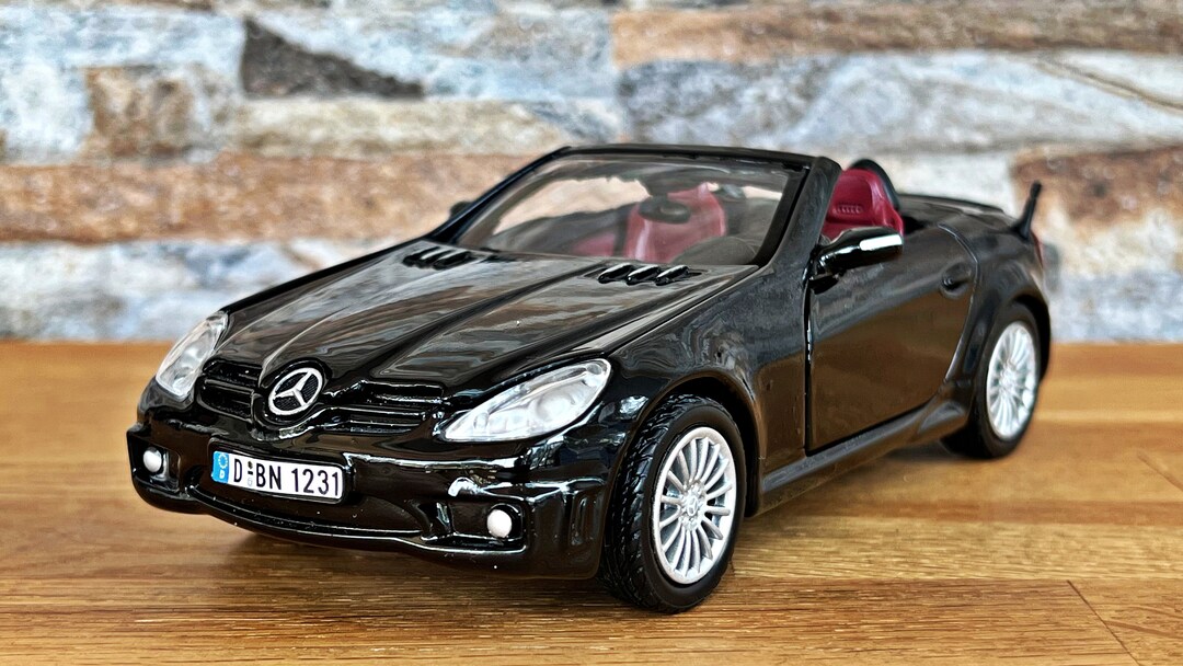 Mercedes Benz SLK 55 Amg Cabriolet, Model Car, Scale 1/24