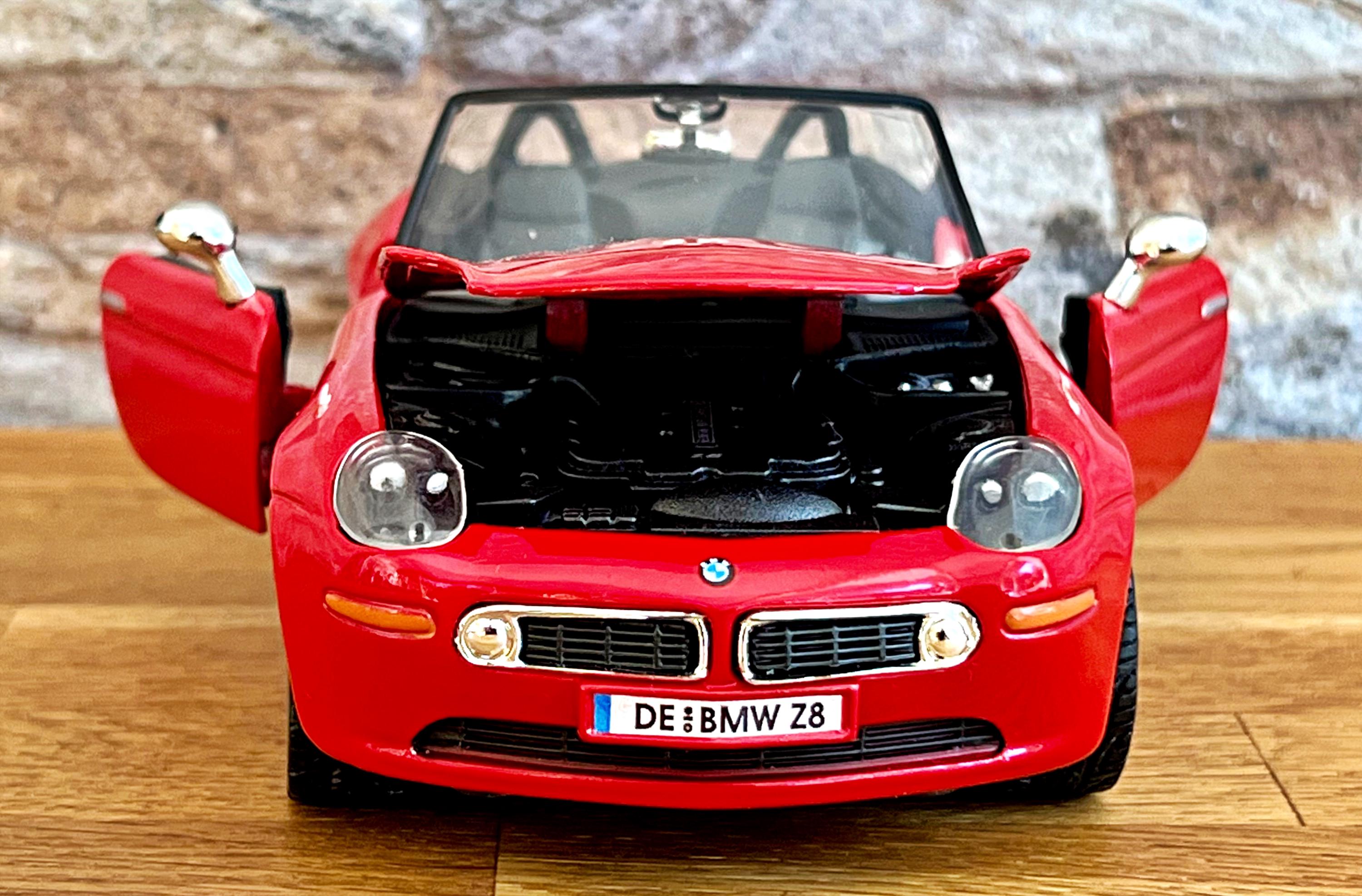 BMW Z8 | Model Car | Diecast Car | 1/24 Scale Model Car | BMW Die