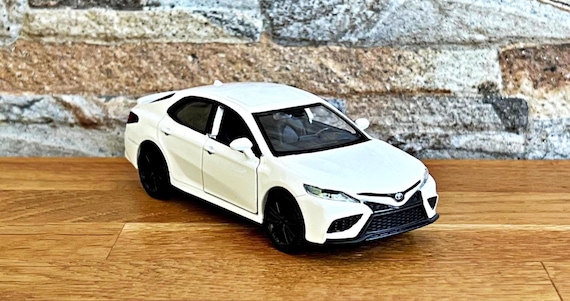 Toyota Camry | Model Car | Diecast Car | 1/36 Scale Model Car
