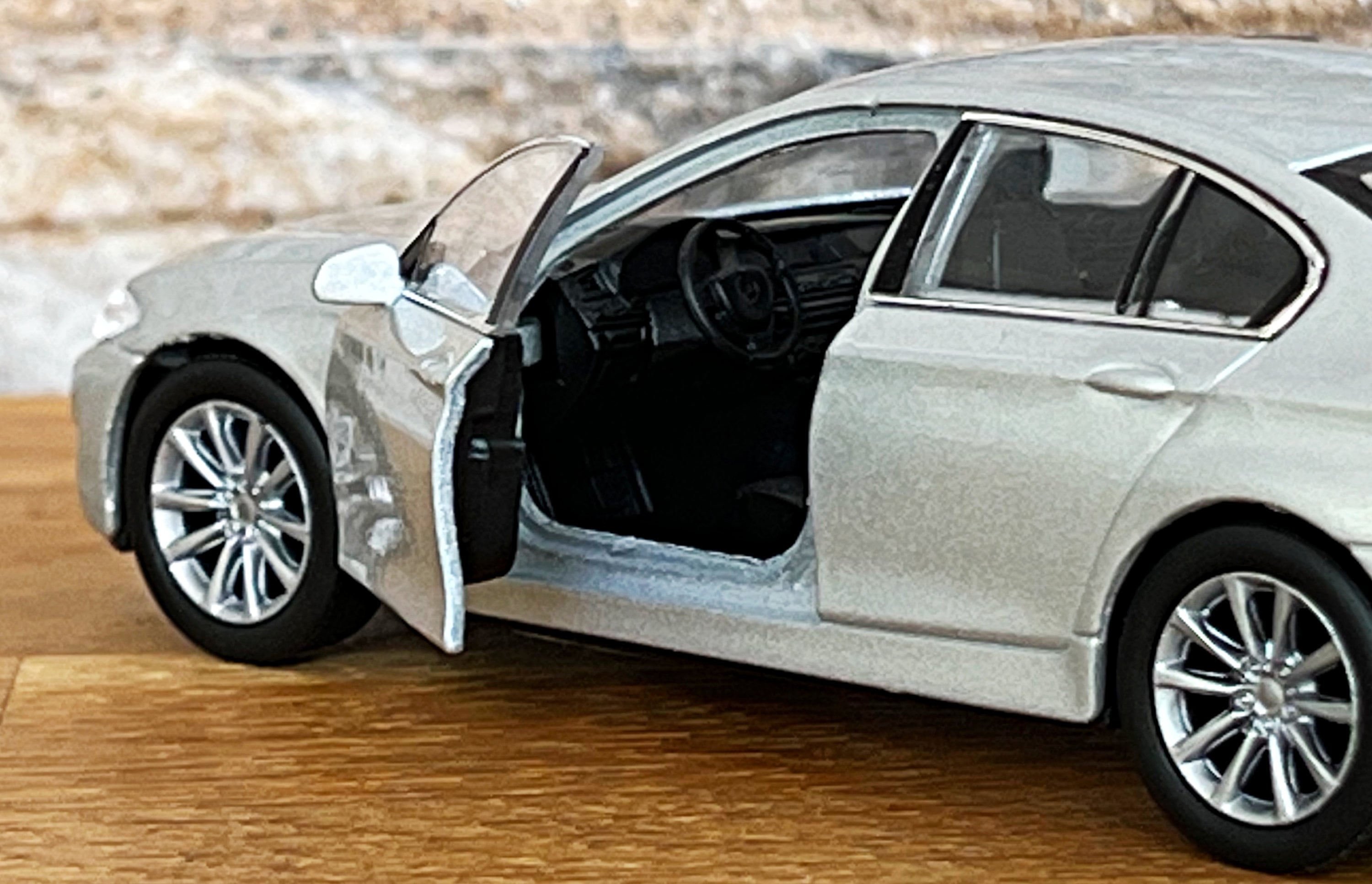BMW 535i | 1/36 Scale Model Car | Diecast Car Model | Die Cast