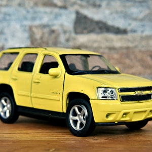 Chevrolet Tahoe 2008 , scale 1/38 model car, Collection car, Car model metal, 1/38 scale model, 1/38 diecast car, model car