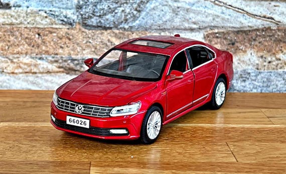 Volkswagen Passat 330 TSI | Model Car | Diecast Car | 1/32 Scale