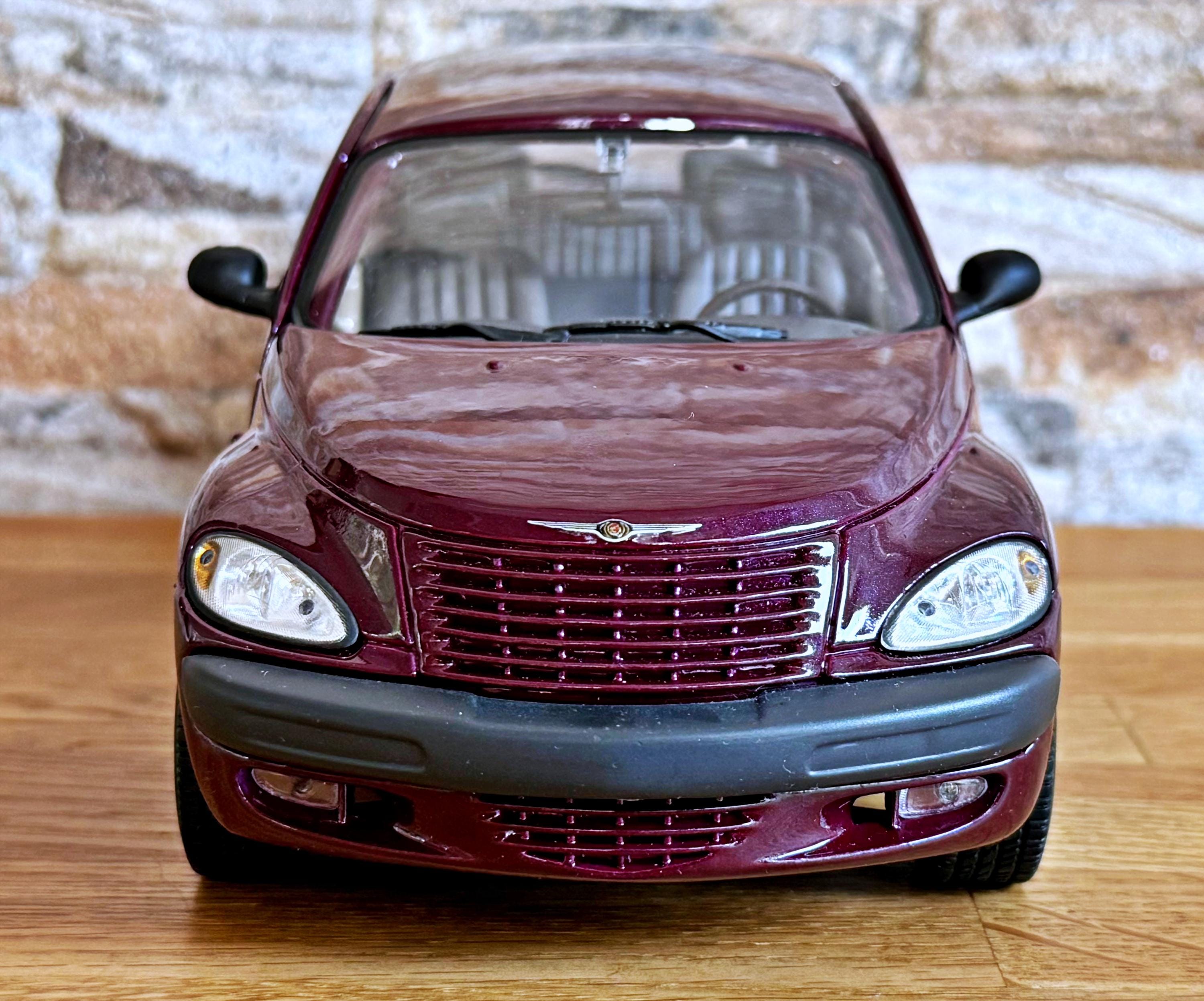 Chrysler PT Cruiser | 1/18 Diecast Model Car | 1/18 Scale Model