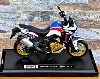 Honda CBR1100XX, Scale 1/18 Diecast Model Motorcycle, 1/18 Die