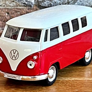 Volkswagen T1 Bus 1963, 1/34 diecast car, 1/34 scale model car, Volkswagen classic bus, car model metal, collection, VW diecast model bus