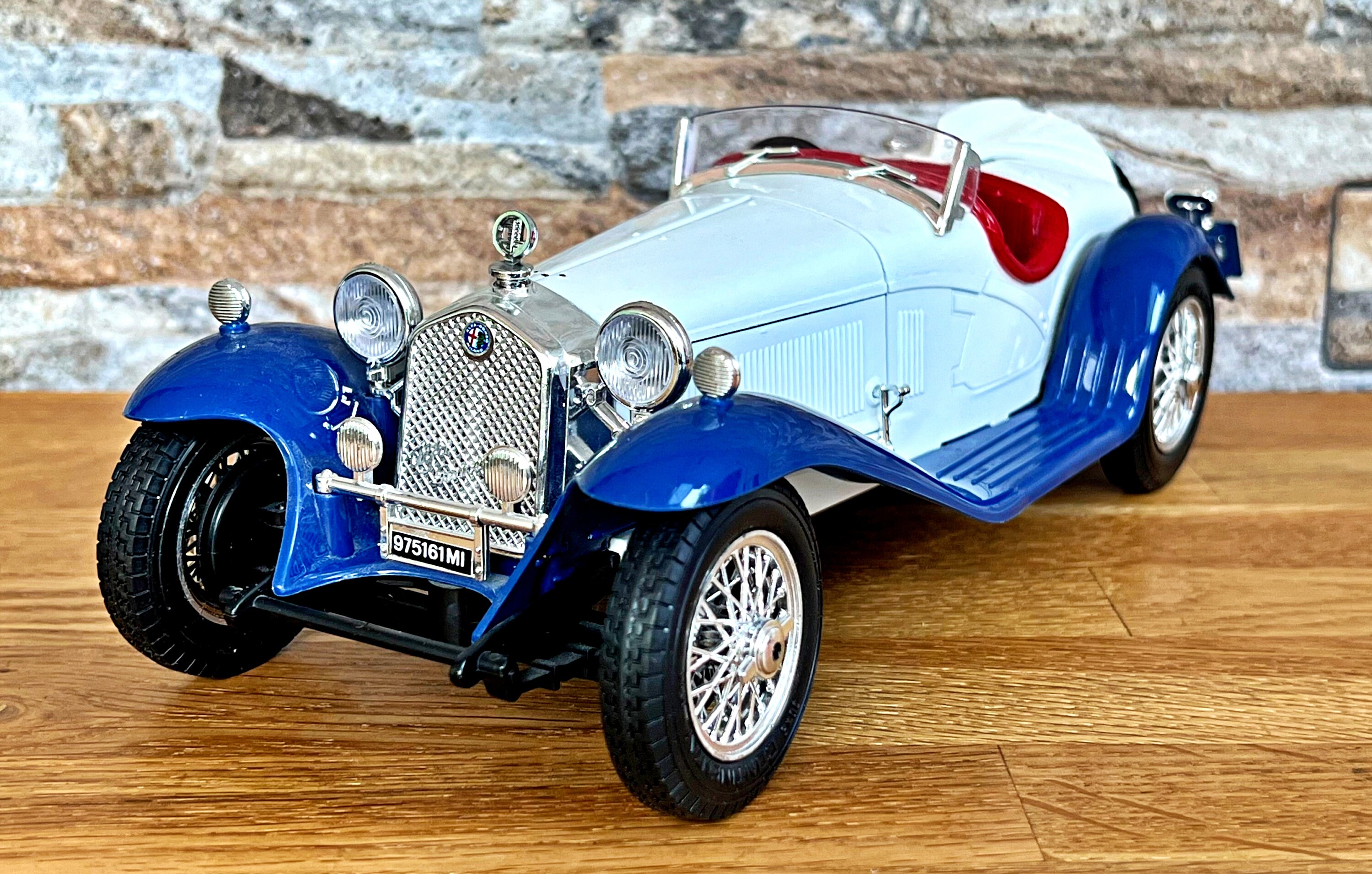 1/18 アルファロメオ8C 2300 スパイダー Alfa Romeo 8C 1/18 アルファロメオ8C 2300 スパイダー Alfa Romeo 新品