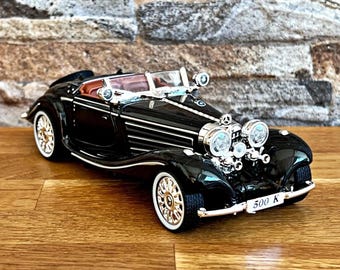 1936年式メルセデス・ベンツ 500K ダイキャストロードスター | Bburago